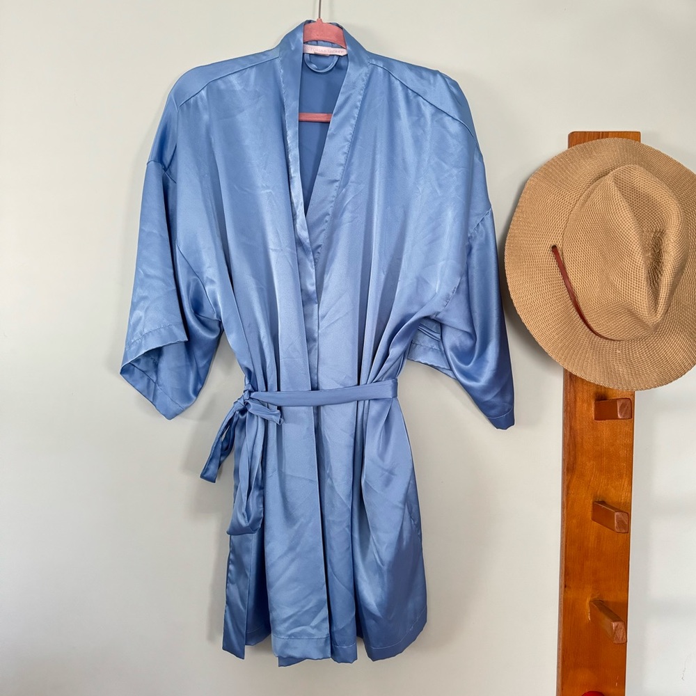 Vintage Victoria’s Secret loungewear lingerie Silky blue kimono robe